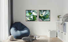 Indlæs billede til gallerivisning TIME FOR BLOOM 1 -  Mål 80 x 80 cm (egetræsramme)