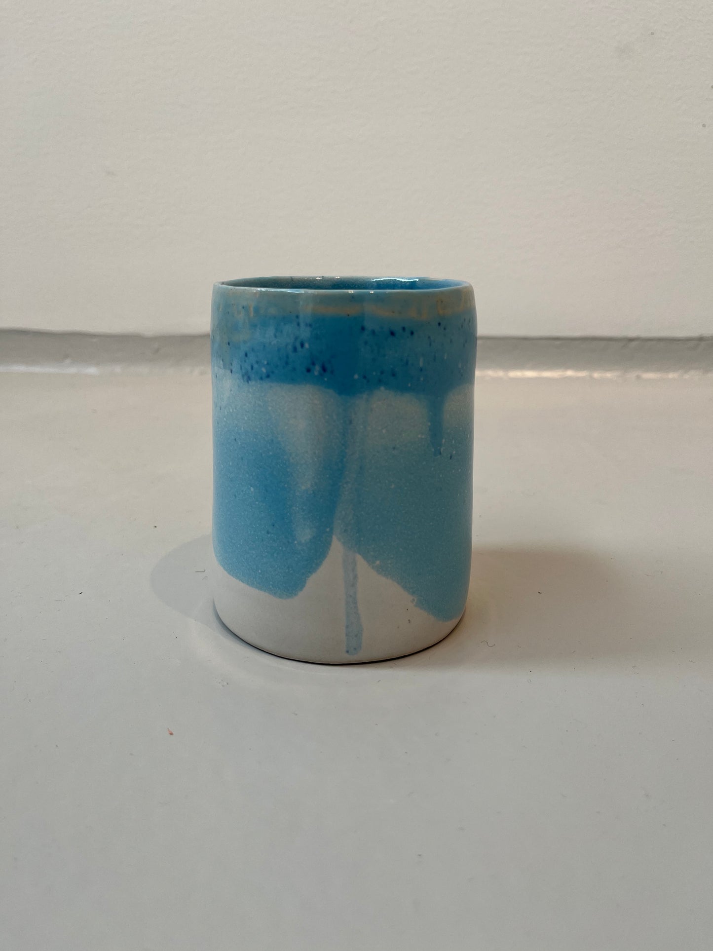 Vase i lys blå